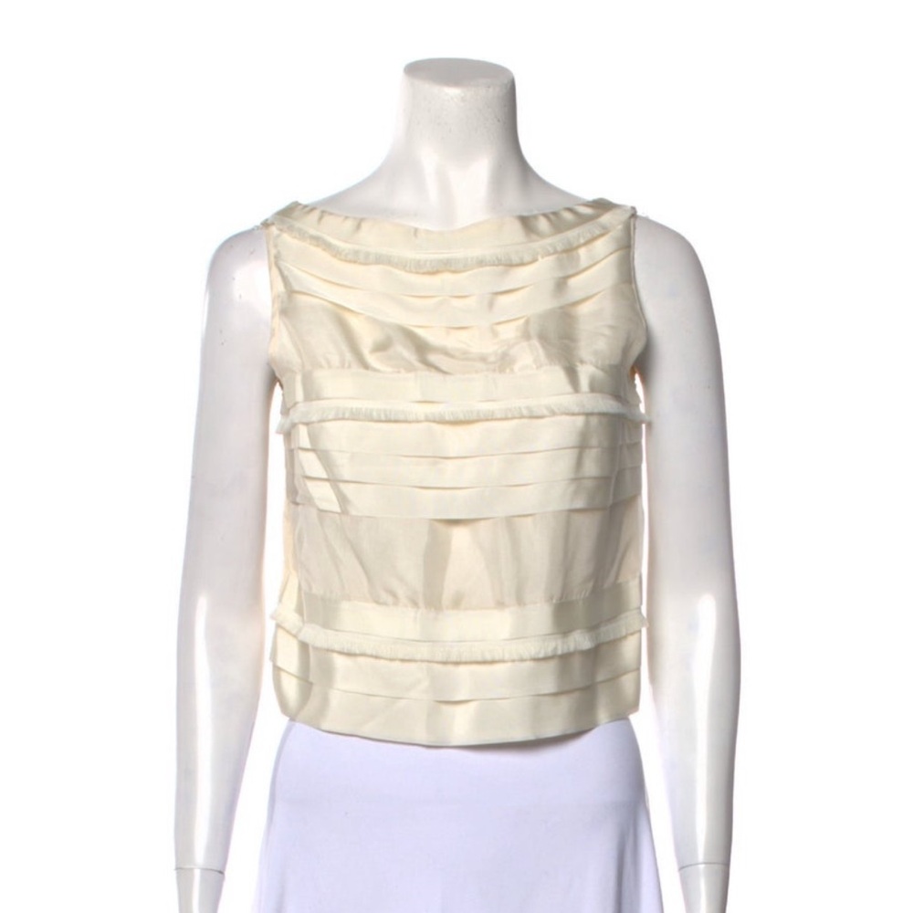 Fendi Chic Silk Sleeveless Boatneck Top